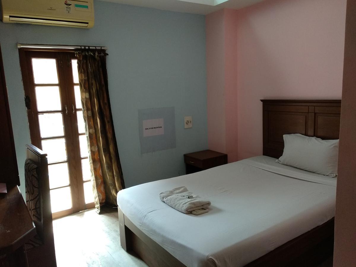 Hotel Park Avenue Kochi Εξωτερικό φωτογραφία